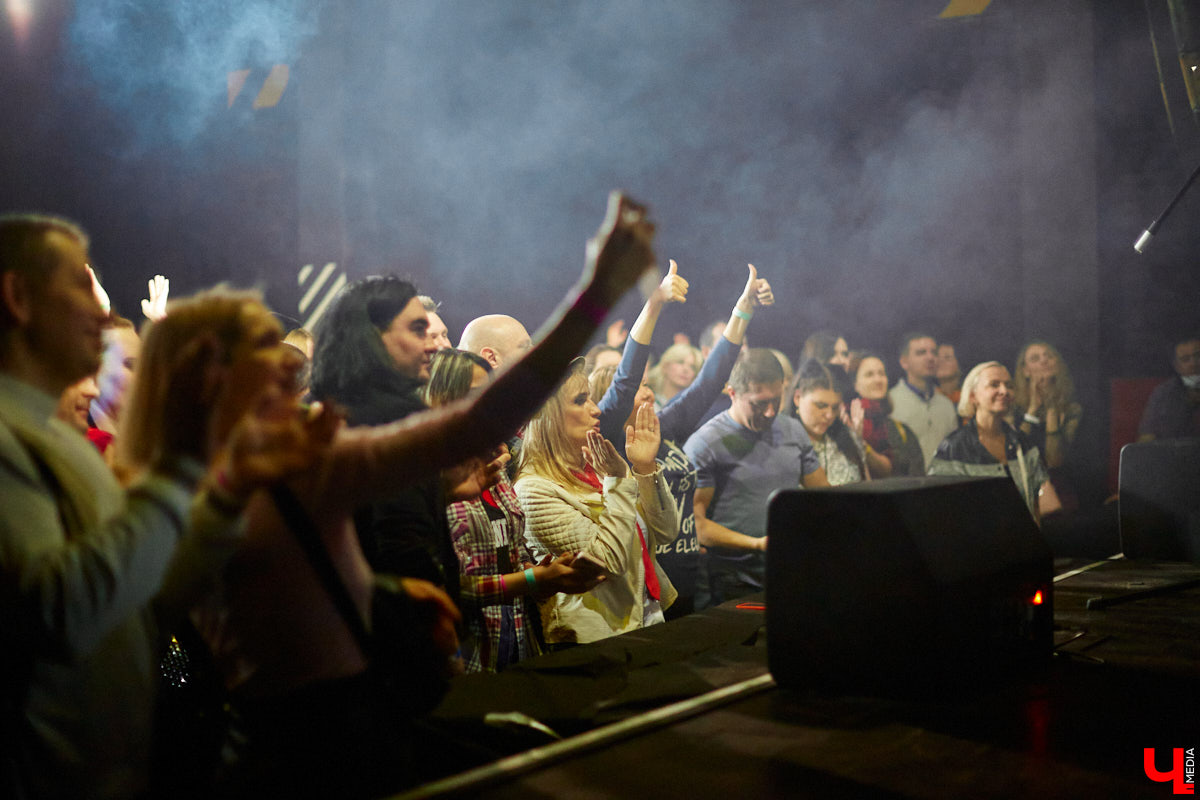 «Жрать и не толстеть». Пардон, кушать и не поправляться. Чтобы мне съесть такое, чтобы сразу похудеть? Об этом зачастую задумываются практически все гурманы, даже музыканты группы «Рекорд Оркестр».