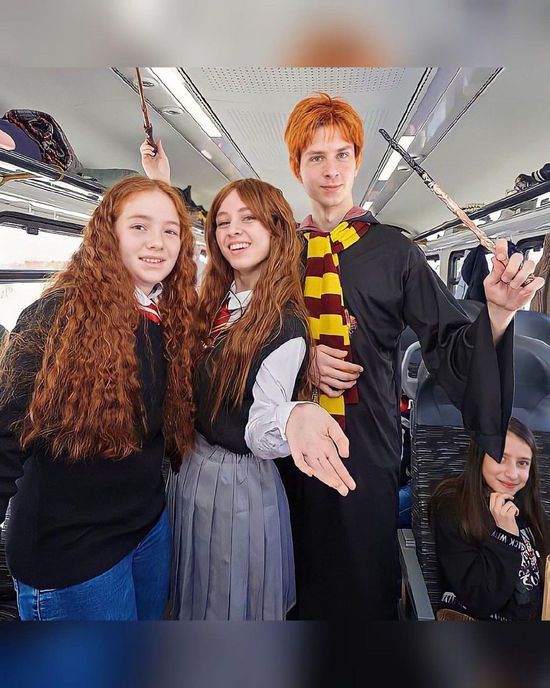 Настоящие фанаты Поттерианы, ликуйте! Сова с письмом из школы чародейства сбилась с маршрута и затерялась меж серых многоэтажек спальных районов. Однажды она доберется до Владимира с зажатым в клюве письмом. Например, в феврале, когда до Коврова можно будет добраться на «Хогвартс-экспрессе». Это не шутка.