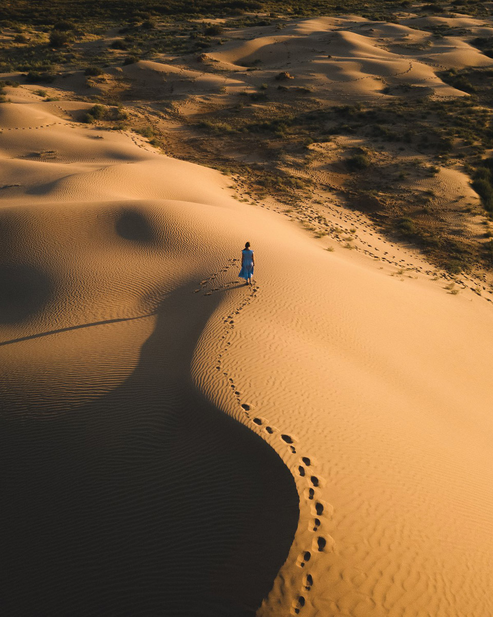 Андрей Белавин уже два года живет во Владимирской области. В январе стало известно, что одна из его работ стала лучшей на конкурсе «Самобытная Россия». Фотограф дал эксклюзивное интервью «Ключ-Медиа» и рассказал о своем путешествии на Чукотку, сотрудничестве с National Geographic, ТАСС, «Моя планета» и, конечно, о любви к Суздалю. Готовы увидеть невыносимо красивые фотографии? Смотрите и читайте!