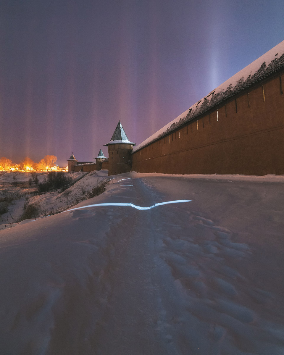 Андрей Белавин уже два года живет во Владимирской области. В январе стало известно, что одна из его работ стала лучшей на конкурсе «Самобытная Россия». Фотограф дал эксклюзивное интервью «Ключ-Медиа» и рассказал о своем путешествии на Чукотку, сотрудничестве с National Geographic, ТАСС, «Моя планета» и, конечно, о любви к Суздалю. Готовы увидеть невыносимо красивые фотографии? Смотрите и читайте!