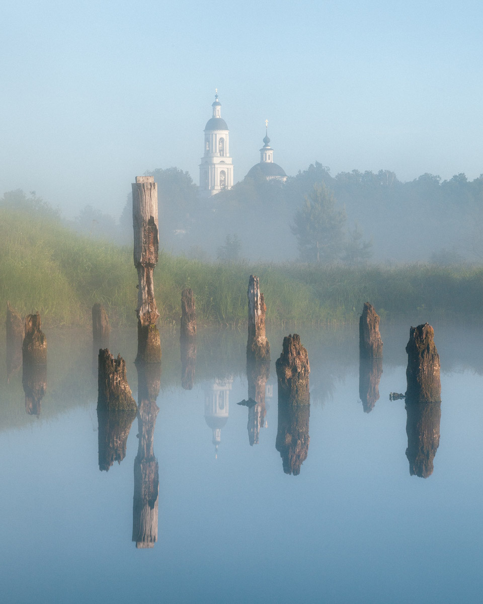 Андрей Белавин уже два года живет во Владимирской области. В январе стало известно, что одна из его работ стала лучшей на конкурсе «Самобытная Россия». Фотограф дал эксклюзивное интервью «Ключ-Медиа» и рассказал о своем путешествии на Чукотку, сотрудничестве с National Geographic, ТАСС, «Моя планета» и, конечно, о любви к Суздалю. Готовы увидеть невыносимо красивые фотографии? Смотрите и читайте!