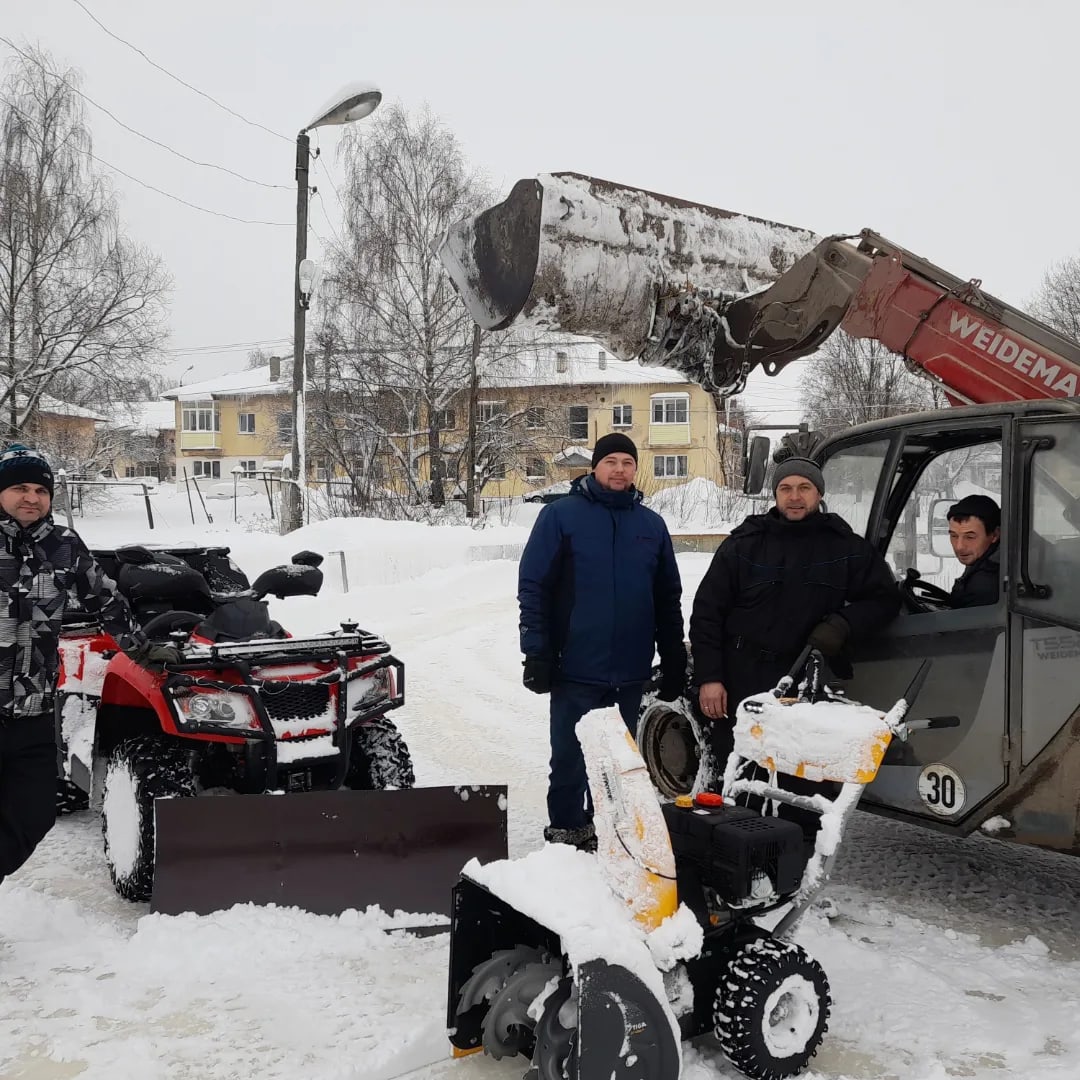 На каком этапе строительства находятся мосты через Клязьму и Оку? Что будет с проездным для детей и что не так с новой транспортной развязкой на Сперанского? Все, что происходит на дорогах и вокруг них, в обзоре недели.