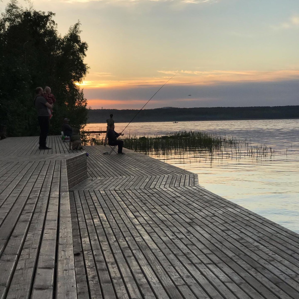 Наш коллега Александр Кюннап год назад переехал в Питер и теперь может сравнивать его с жизнью во Владимире.