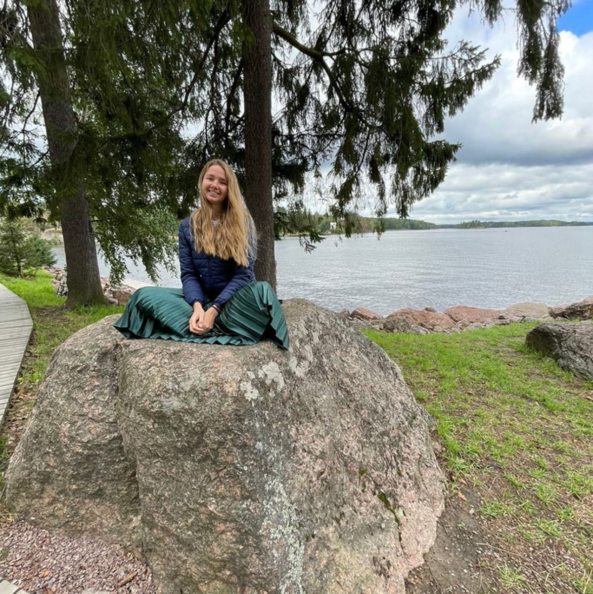 Наш коллега Александр Кюннап год назад переехал в Питер и теперь может сравнивать его с жизнью во Владимире.