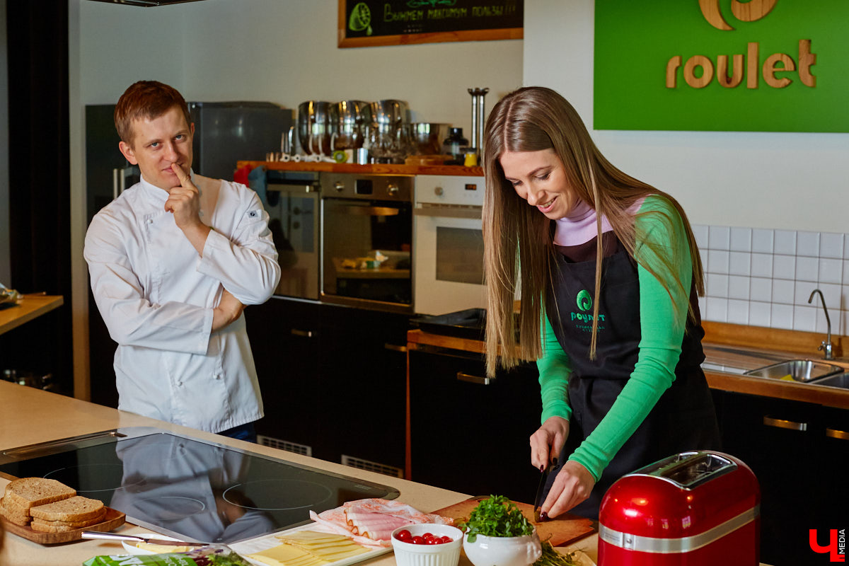 Сегодня готовим сэндвич с историей, за который приготовившую его девушку точно позовут замуж. Алёна Маркелова - тому подтверждение!