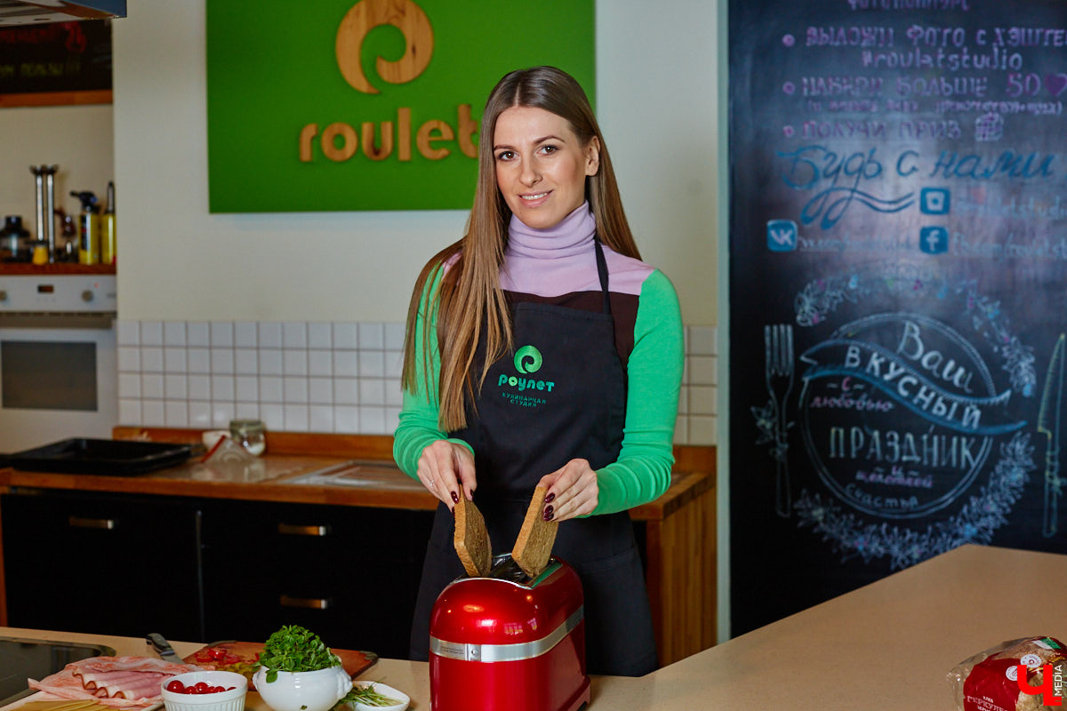 Сегодня готовим сэндвич с историей, за который приготовившую его девушку точно позовут замуж. Алёна Маркелова - тому подтверждение!