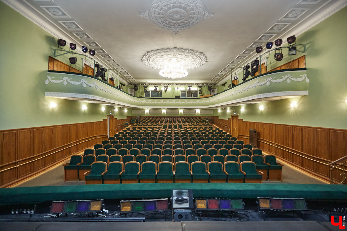 Под занавес сезона директор Владимирского областного театра кукол Ирина Попова делится новостями и ремонтными планами учреждения культуры.