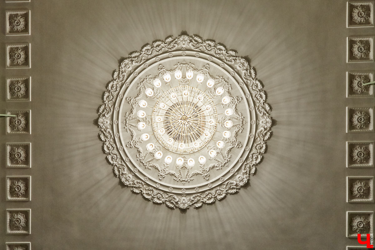 Под занавес сезона директор Владимирского областного театра кукол Ирина Попова делится новостями и ремонтными планами учреждения культуры.