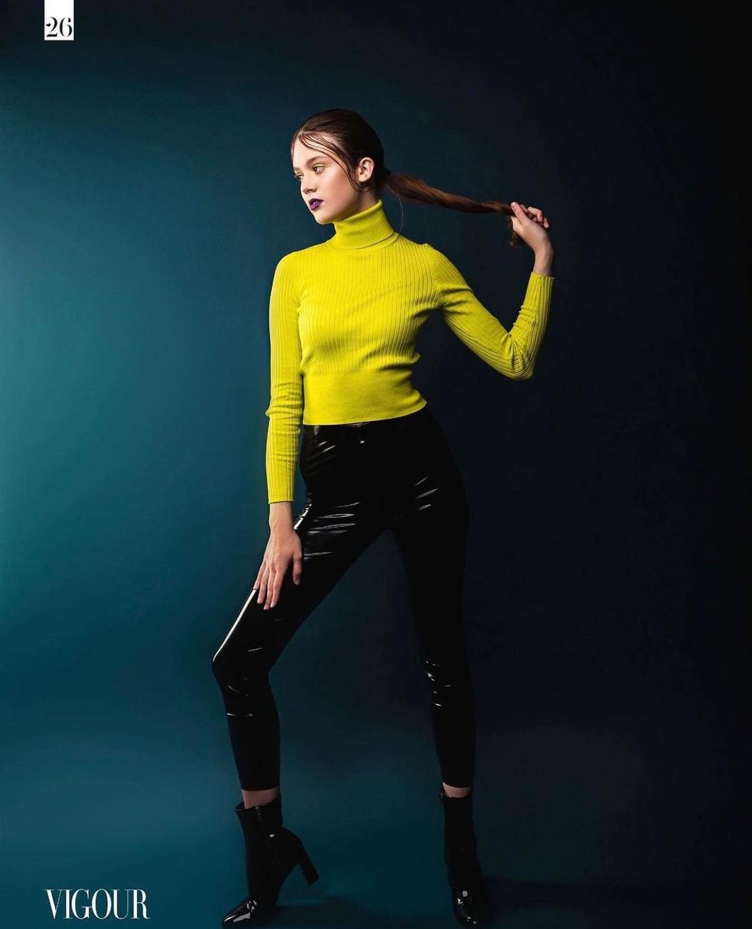 Фотограф Дарья Липатова и модель Мария Леонова поделились позитивной новостью: их творческий проект опубликовал канадский глянцевый журнал VIGOUR Magazine.