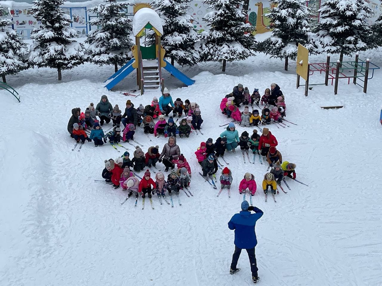 Поддержать сборную России на главном старте четырехлетия решили жители Владимира. Накануне открытия Олимпийских игр в Пекине горожане запустили флешмоб с хэштегом #ROCyouagain.