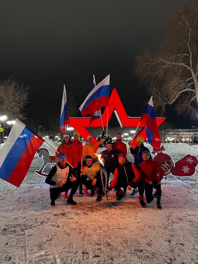 Поддержать сборную России на главном старте четырехлетия решили жители Владимира. Накануне открытия Олимпийских игр в Пекине горожане запустили флешмоб с хэштегом #ROCyouagain.