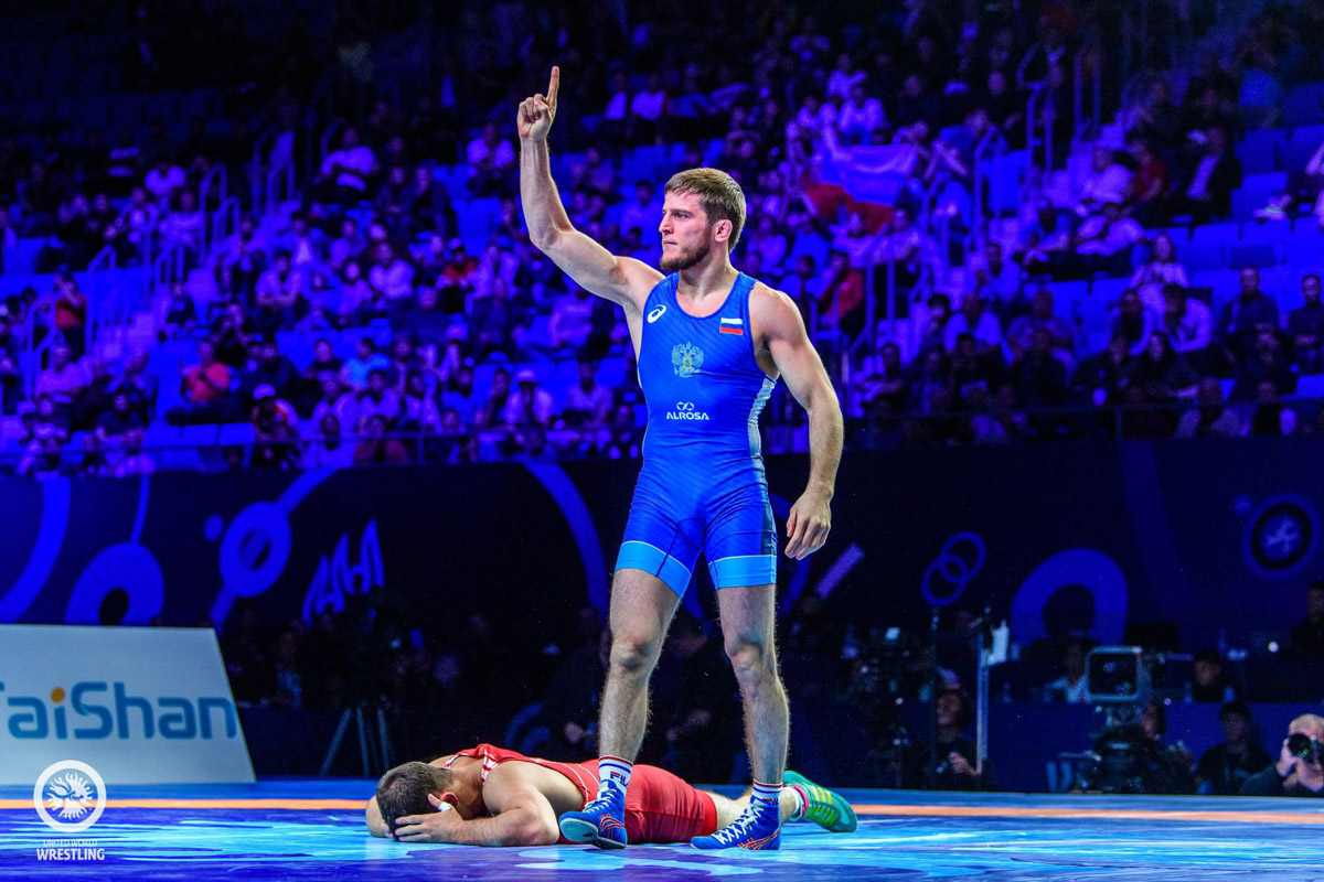 В Суздале завершился чемпионат России по греко-римской борьбе. Абуязид Манцигов и Артур Саргсян выиграли две золотые медали для сборной Владимирской области.