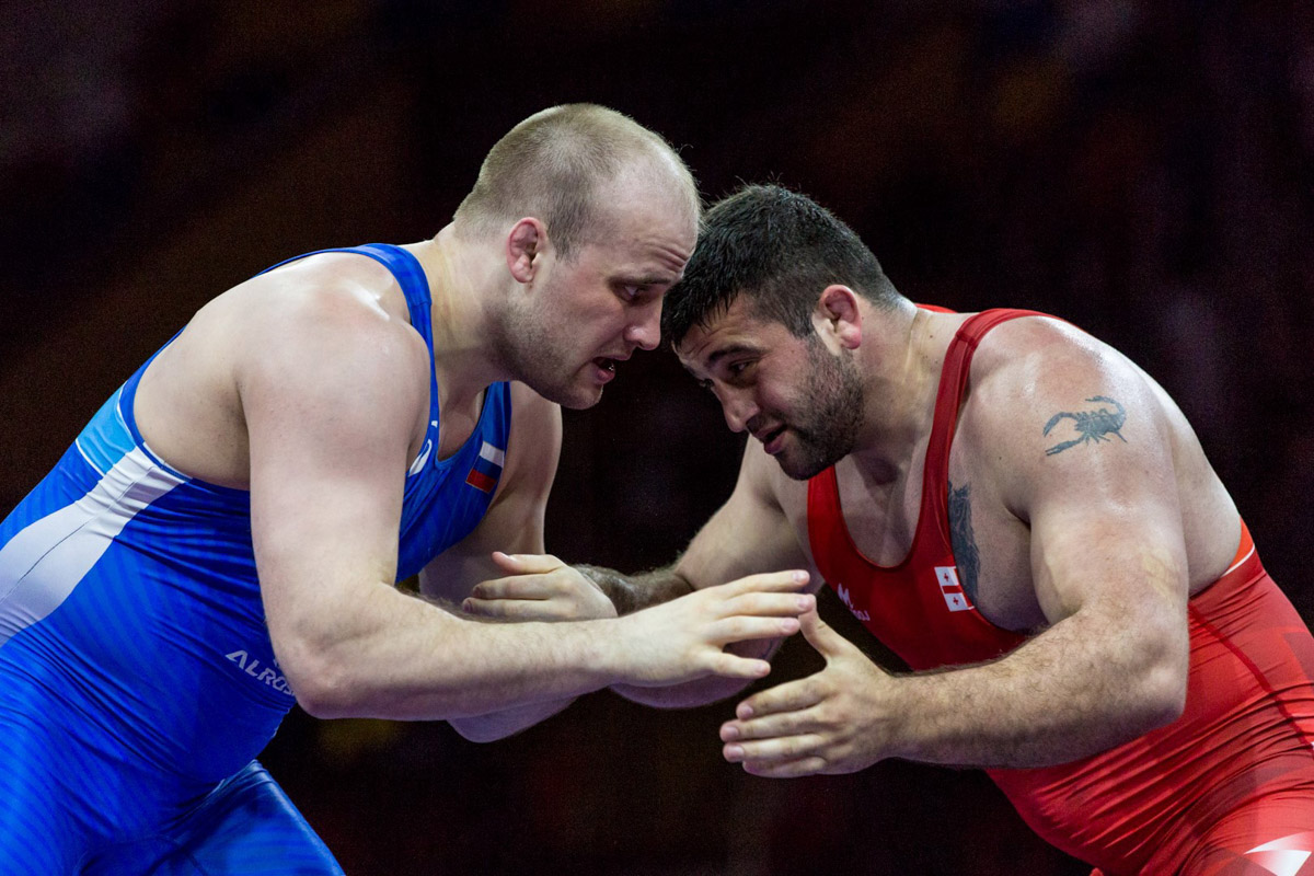 В Суздале завершился чемпионат России по греко-римской борьбе. Абуязид Манцигов и Артур Саргсян выиграли две золотые медали для сборной Владимирской области.