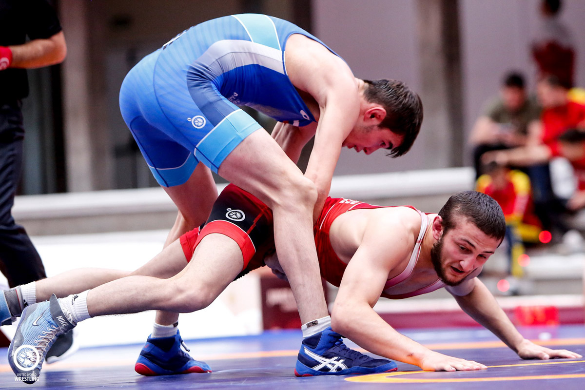 В Суздале завершился чемпионат России по греко-римской борьбе. Абуязид Манцигов и Артур Саргсян выиграли две золотые медали для сборной Владимирской области.