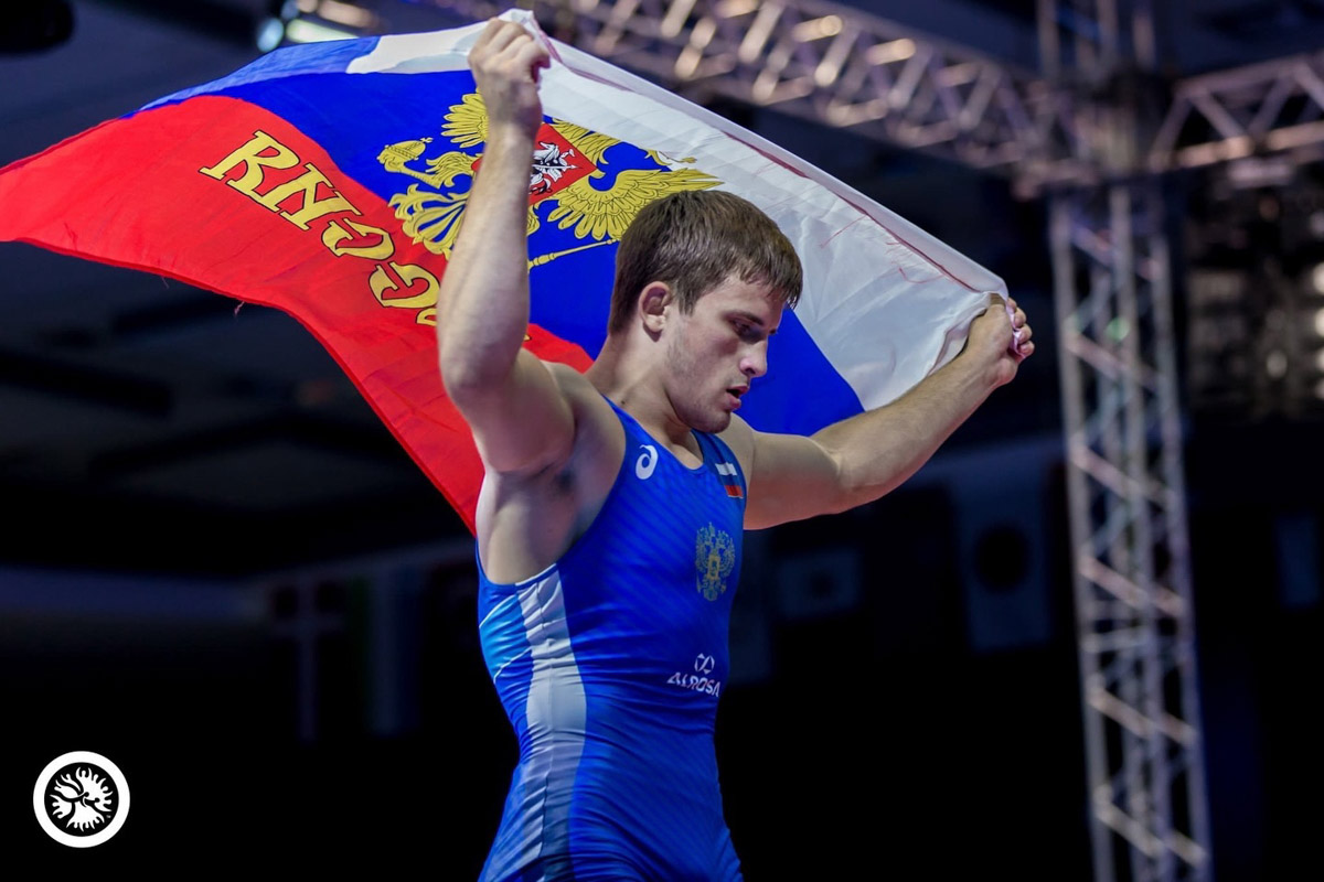 В Суздале завершился чемпионат России по греко-римской борьбе. Абуязид Манцигов и Артур Саргсян выиграли две золотые медали для сборной Владимирской области.