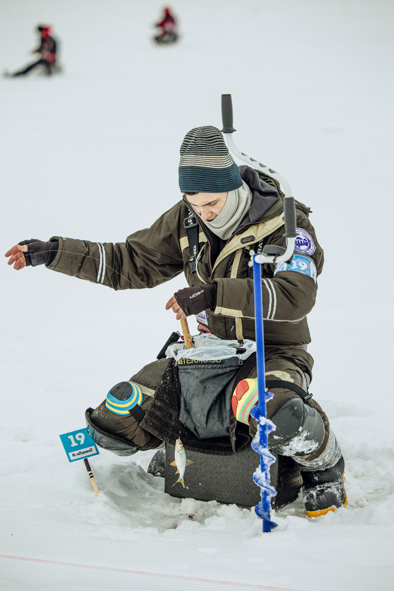 Раньше спортсменам Владимирской области рыбов показывали, но в других регионах страны, а теперь не то чтобы продают — лучше! Проводят Кубок России по ловле на мормышку со льда в Суздале.