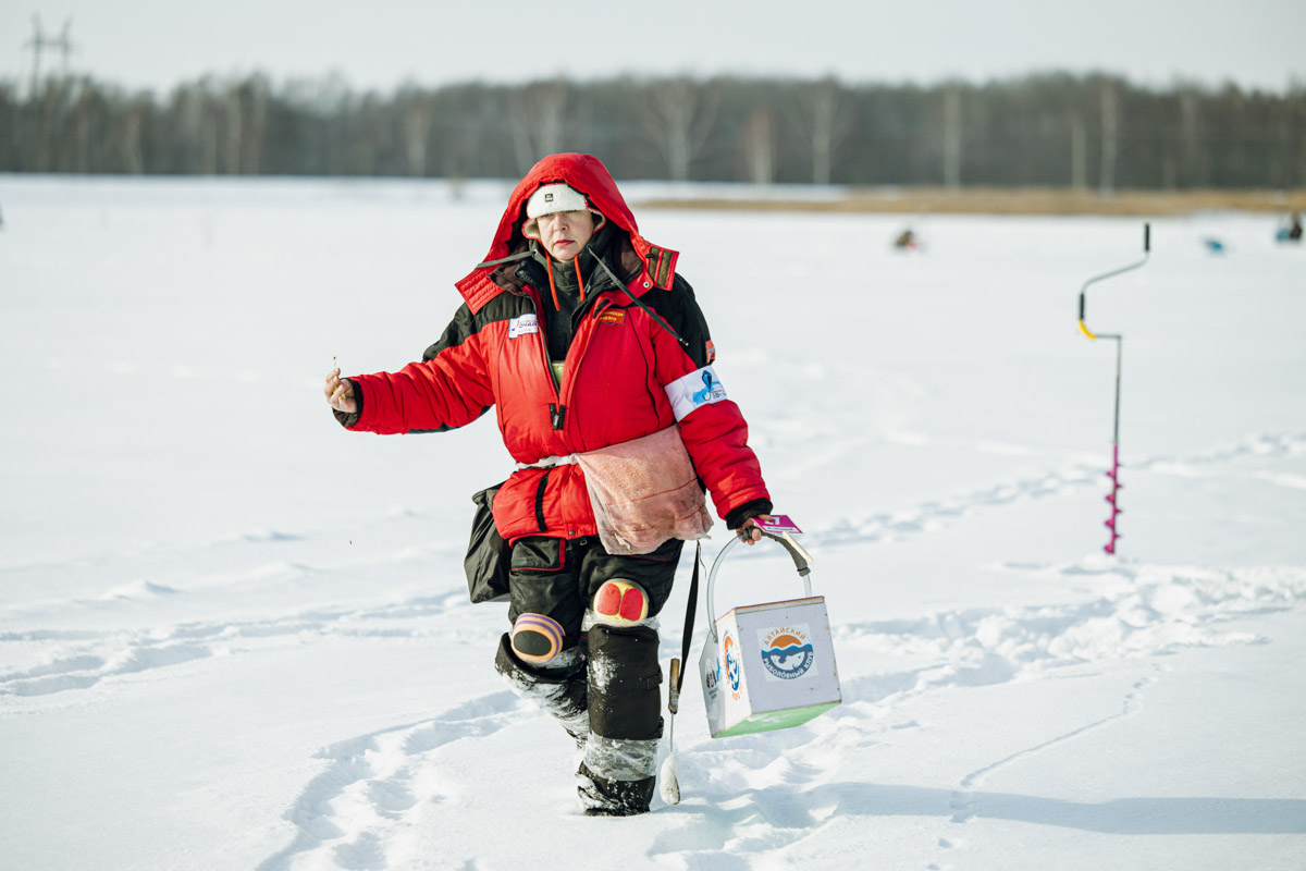 Раньше спортсменам Владимирской области рыбов показывали, но в других регионах страны, а теперь не то чтобы продают — лучше! Проводят Кубок России по ловле на мормышку со льда в Суздале.