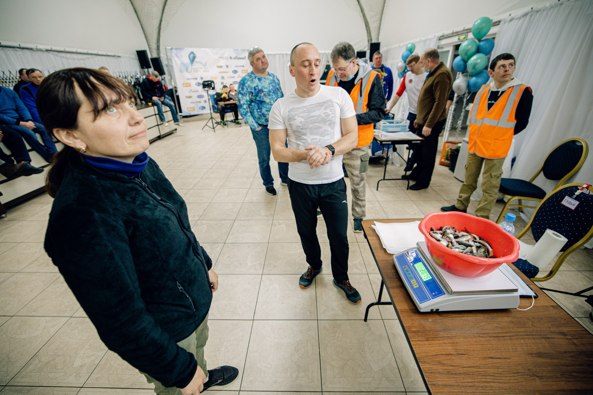 Раньше спортсменам Владимирской области рыбов показывали, но в других регионах страны, а теперь не то чтобы продают — лучше! Проводят Кубок России по ловле на мормышку со льда в Суздале.