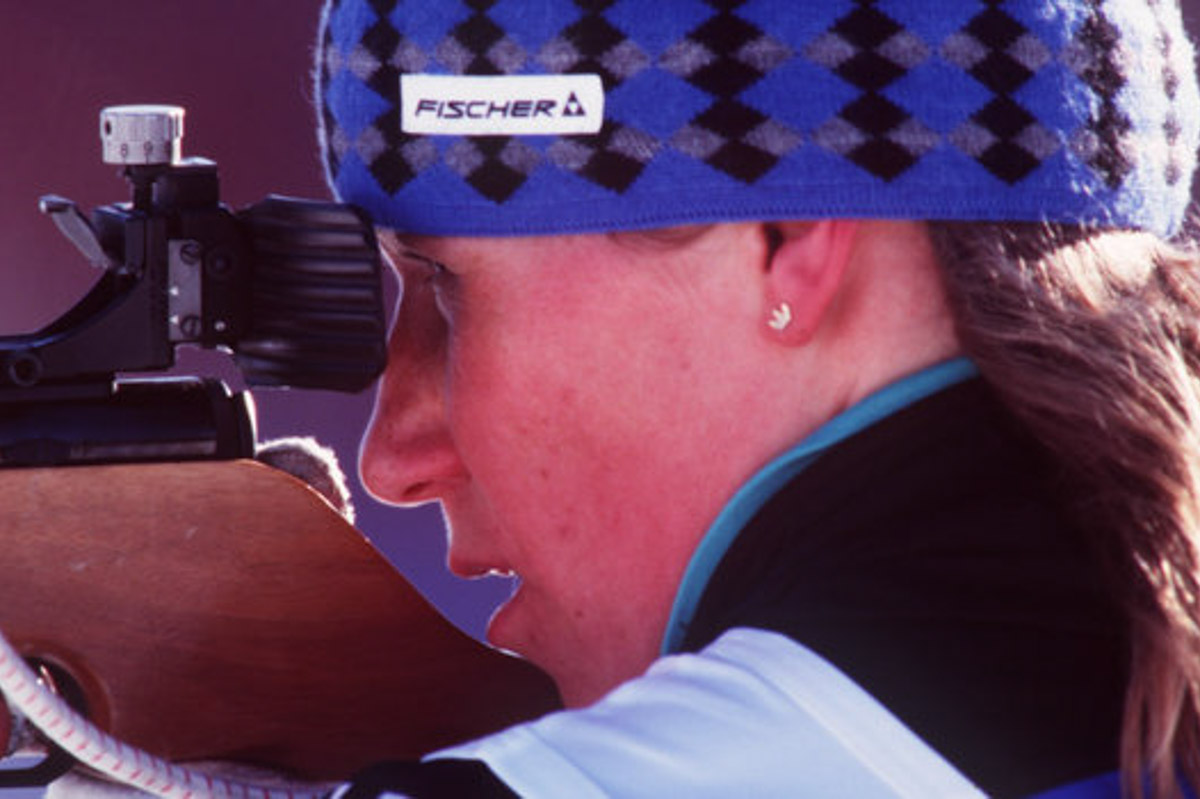 В Пекине стартовали зимние Олимпийские игры. На старт выйдет и наш земляк, лыжник Иван Якимушкин. Правда, выступать он будет за Тюменскую область. Поэтому предлагаем вспомнить, чем запомнились наши спортсмены на предыдущих Олимпиадах?