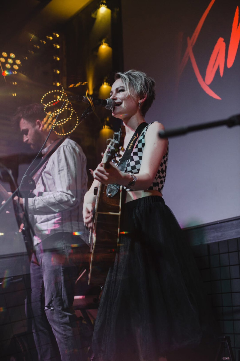 На ТВ-шоу «Новая Звезда-2022» Владимирскую область представит 25-летняя вокалистка Катя Рикеда. Познакомимся?