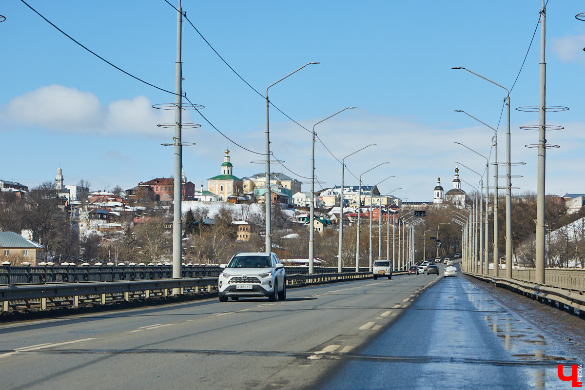 Мечтать о мосте через Клязьму — это норма. Сейчас хотелось бы второй построить, а когда-то чаяли увидеть хоть один, но надежный. Вспомним историю самого важного городского моста.