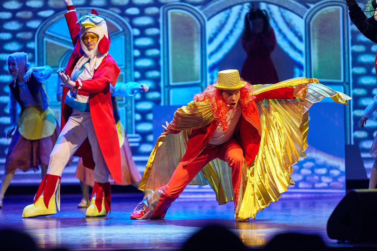 Симфо-рок, музыкальный вербатимы на важную тему, мюзиклы. Владимирская филармония меняется благодаря музыкально-просветительскому театру. Приготовьте свои «Пушкинские карты», а мы пока объясним, в чем заключается новая фишка давно знакомого проекта.