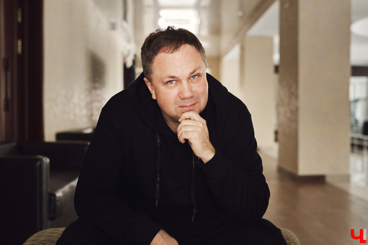 Симфо-рок, музыкальный вербатимы на важную тему, мюзиклы. Владимирская филармония меняется благодаря музыкально-просветительскому театру. Приготовьте свои «Пушкинские карты», а мы пока объясним, в чем заключается новая фишка давно знакомого проекта.