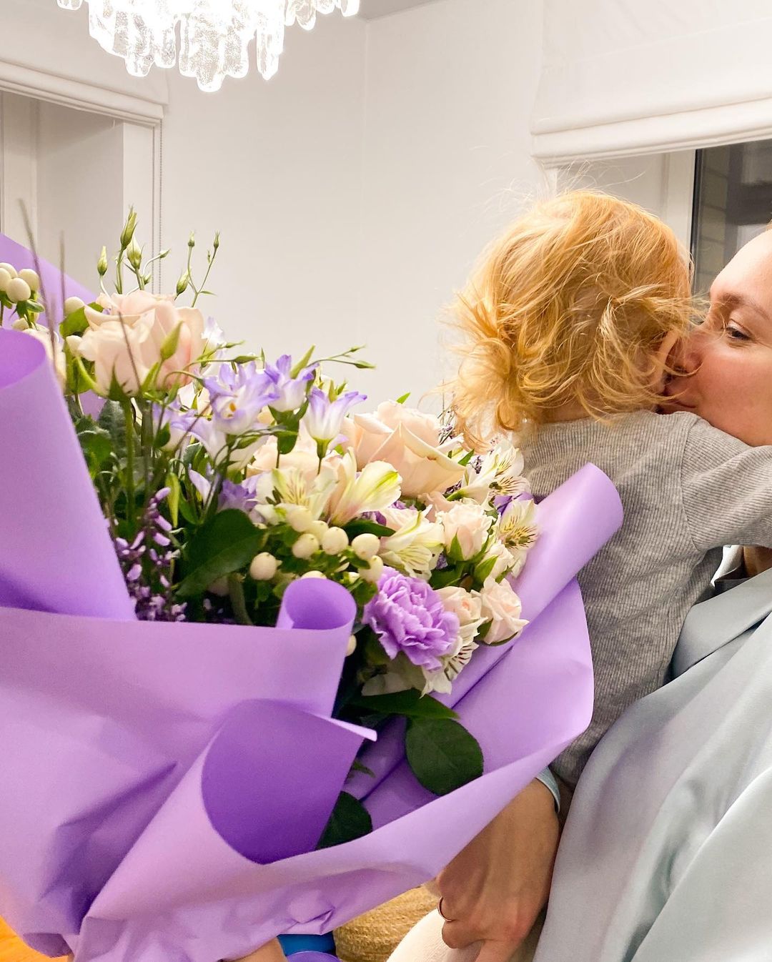 Рождение сына, море цветов и тематические фотосессии – это лишь часть воспоминаний о вчерашнем дне. 14 февраля у многих владимирцев однозначно удался!