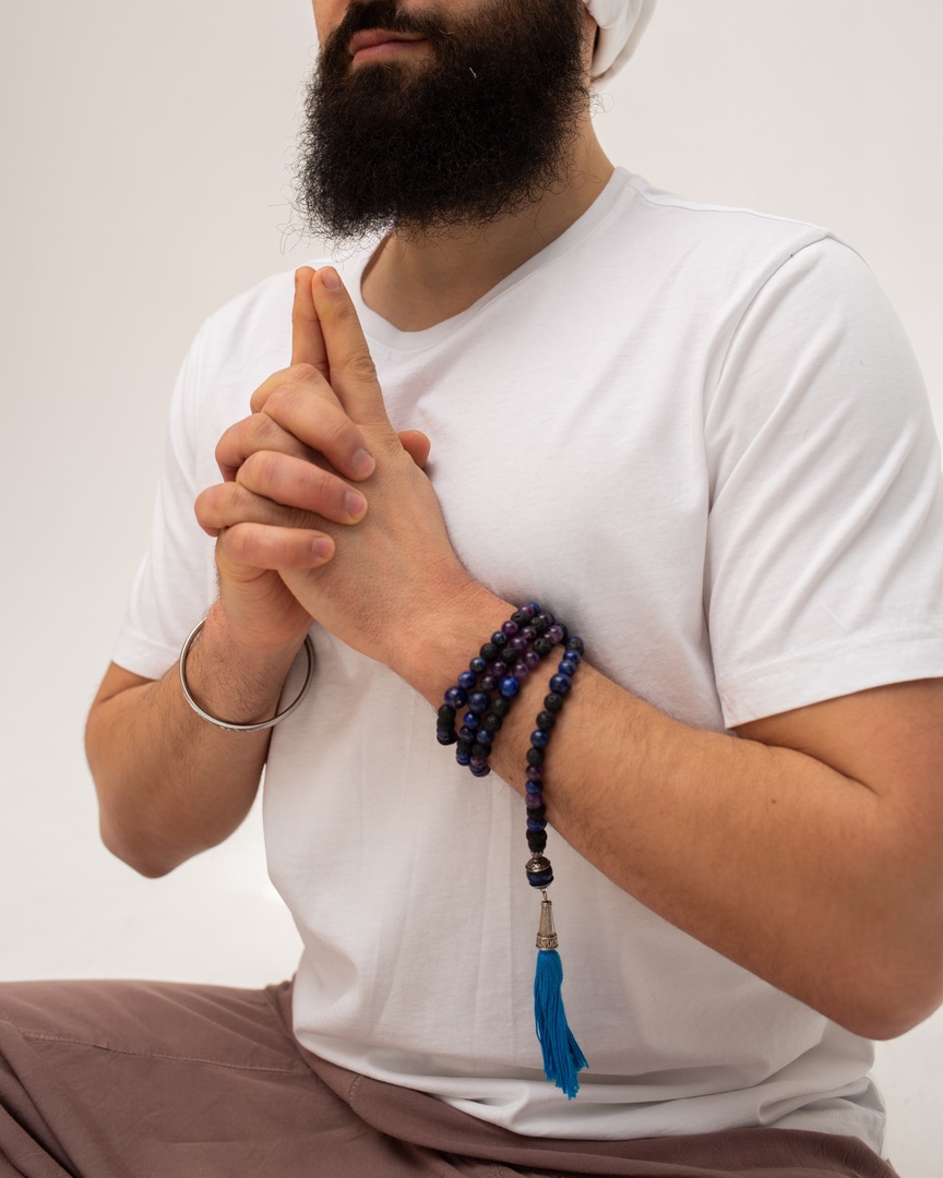 22.02.2022 — дата-палиндром, которая одинаково читается слева направо и справа налево. В календаре такие дни — большая редкость. Многие склонны считать их сакральными. Чего ждать от 22 февраля этого года, что можно делать, а что не стоит, и почему мы так относимся к красивым датам — рассказывают нумеролог, астролог и психолог.