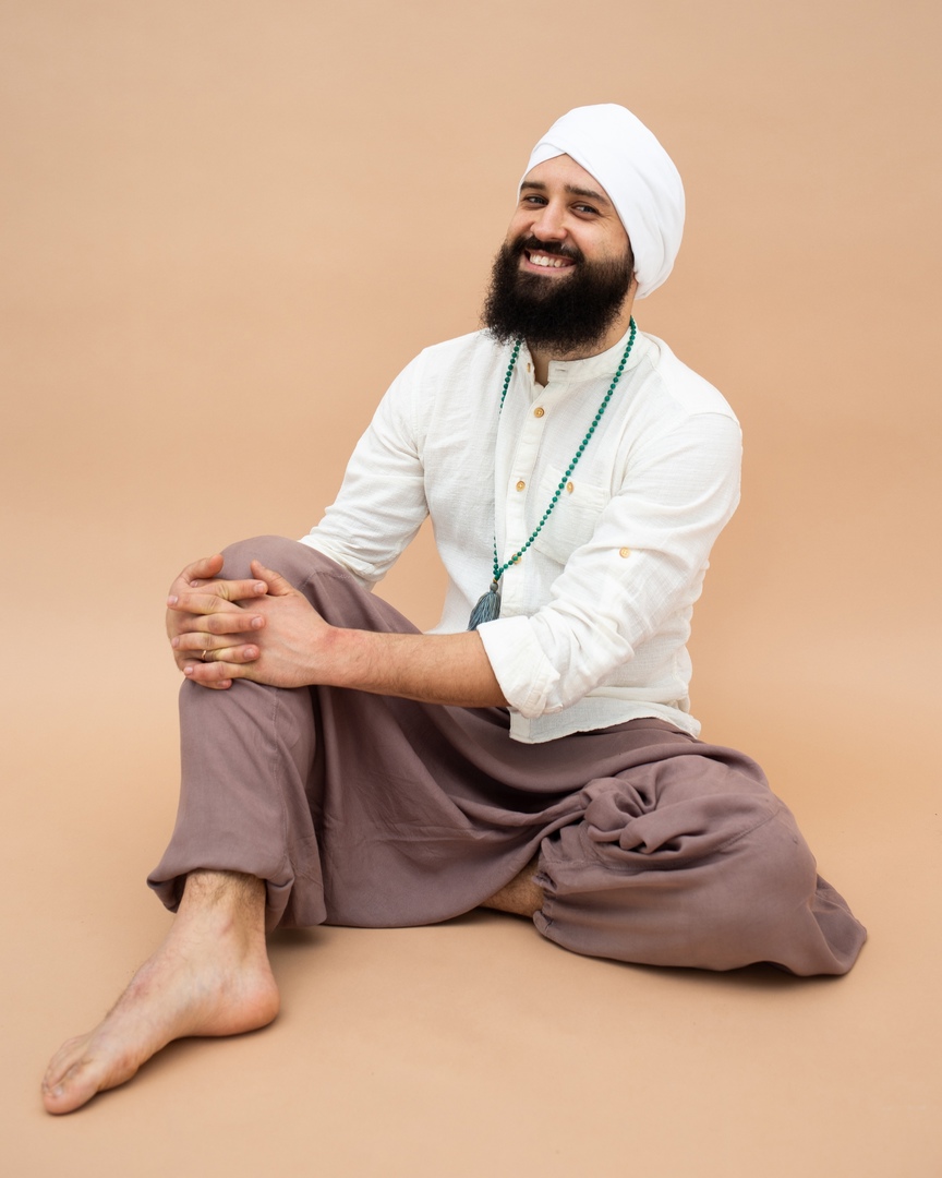 22.02.2022 — дата-палиндром, которая одинаково читается слева направо и справа налево. В календаре такие дни — большая редкость. Многие склонны считать их сакральными. Чего ждать от 22 февраля этого года, что можно делать, а что не стоит, и почему мы так относимся к красивым датам — рассказывают нумеролог, астролог и психолог.