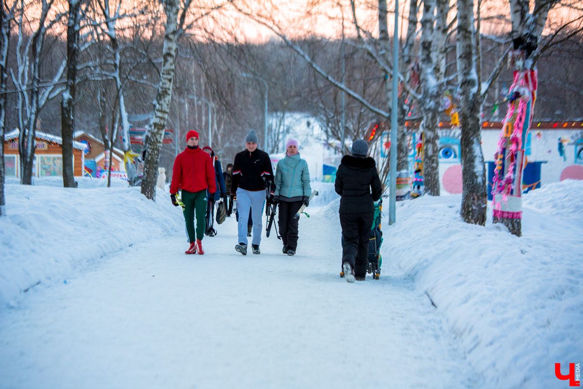 Во вторник, 22 февраля, мэрия Владимира опубликовала проект планировки территории для размещения линий электроснабжения в лесопарке «Дружба» и заявила о проведении общественного обсуждения. До 15 марта жители города могут высказаться «за» и «против», а также внести свои предложения, изучив подробную документацию на сайте.