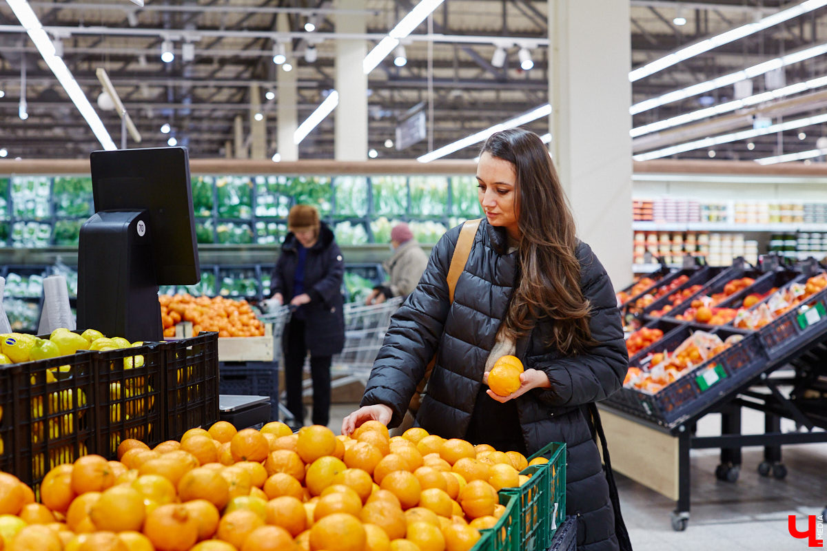 Ни одного, ни разу в жизни! Ольга Проноза – владимирский блогер, который входит в топ-10 самых популярных, в своем деле настоящий умелец, а вот кое в чем другом до недавних пор была чуточку профаном. Блины она в своей жизни ни разу не готовила, но наш кулинарный сенсей пришел ей на помощь. Вам, кстати, учения его тоже пригодятся, ведь рецепты мастера – нестандартные.