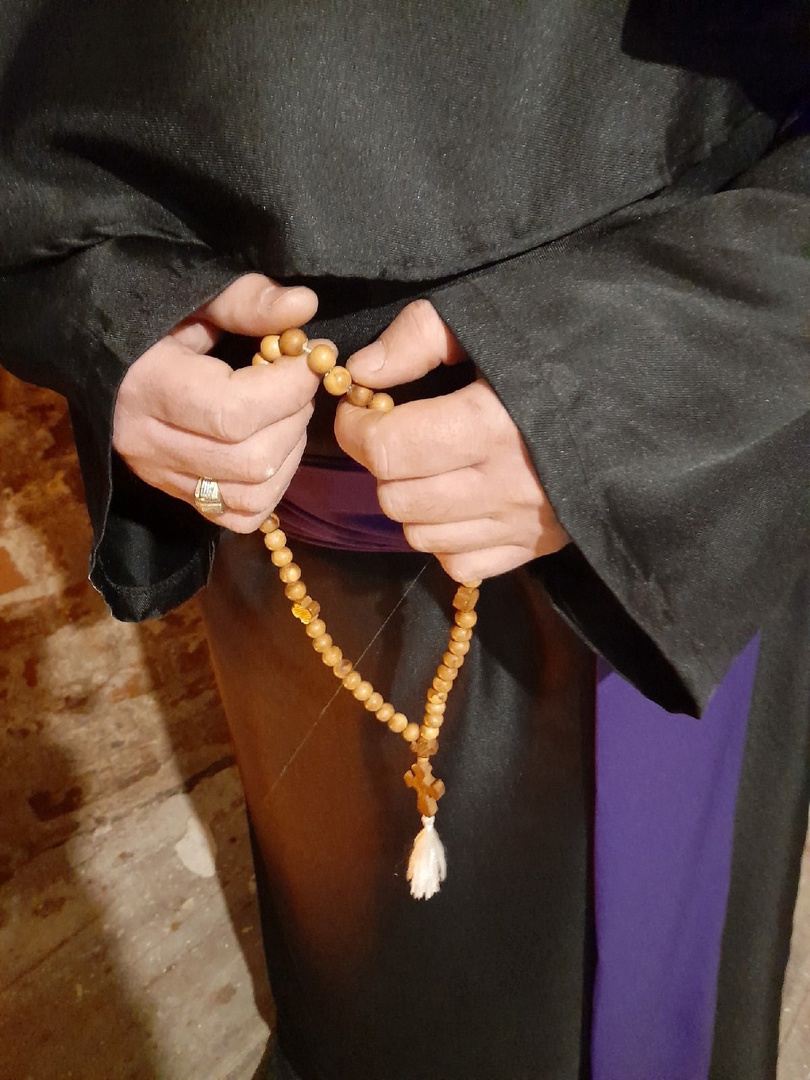 Узнаем у режиссера Сергея Миляева, какие изменения претерпела киношкола, к чему стремятся и о чем говорят местные авторы, а также даем конкретику, как стать человеком, руками которого создается кинокартина, или даже ее героем.