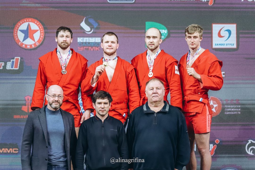 Мастер спорта международного класса Антон Коновалов завоевал золотую медаль на чемпионате России по самбо, который проходил в конце февраля в Верхней Пышме. Так наш земляк во второй раз подтвердил звание чемпиона страны!