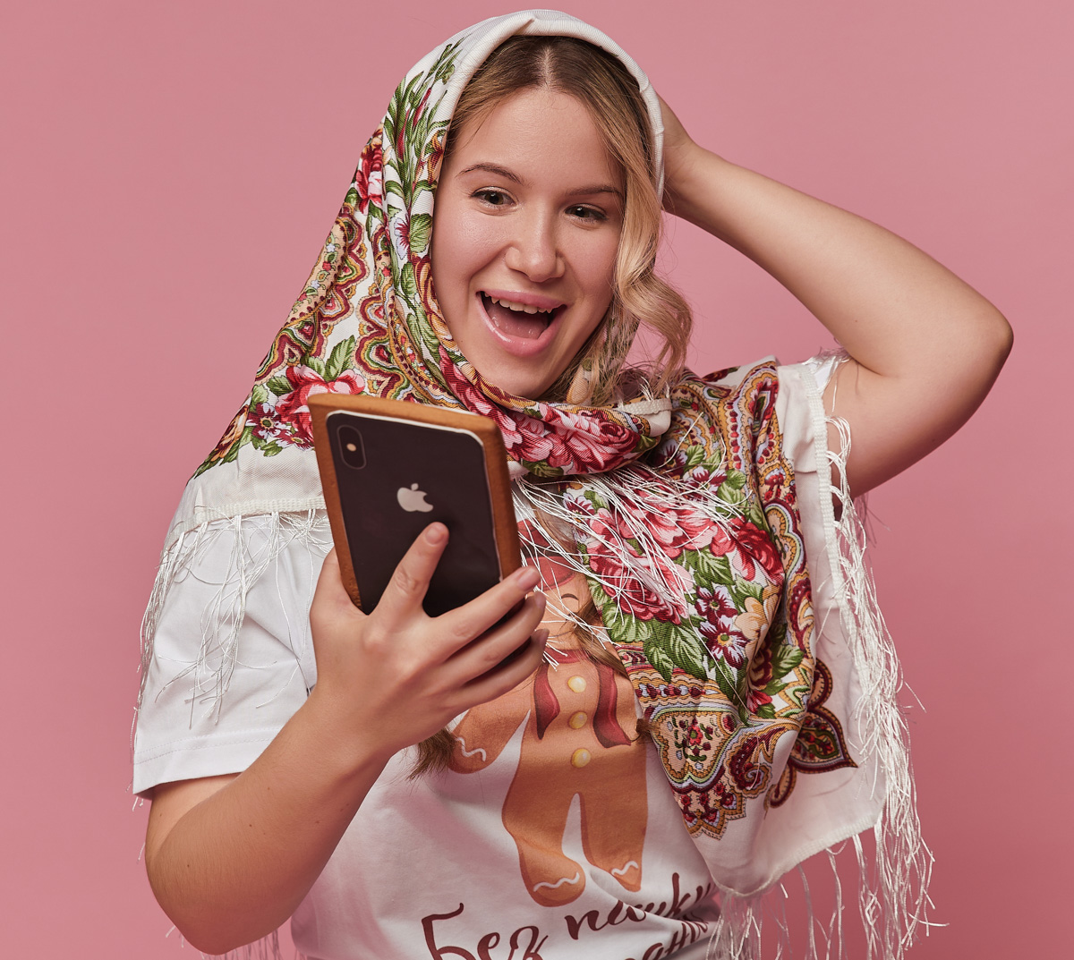 На днях наш корреспондент побывал в Доме-музее пряника на Большой Московской и узнал, как рождаются новые программы с мастер-классами, вкусные продукты, а также что интересного происходит каждый день в царстве пряника и шоколада! Ведь там всегда рады не только гостям, но и общительным и радушным сотрудникам.