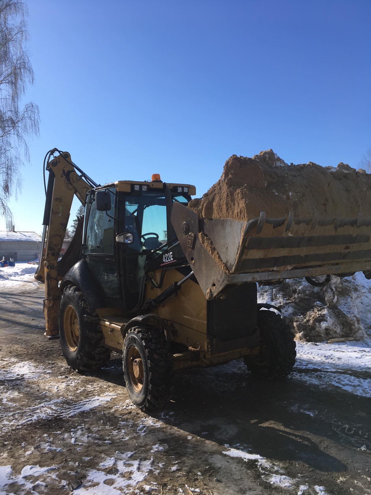 Владимирская «Академия Профессионалов» - проект по созданию единого образовательного пространства, за которым стоит хрупкая, но бойкая девушка. В сентябре 2021 года Анна Егорова открыла учебный центр, призванный обеспечить доступное и качественное образование всем совершеннолетним желающим и открывающий возможности карьерного роста даже в непростые для страны времена.