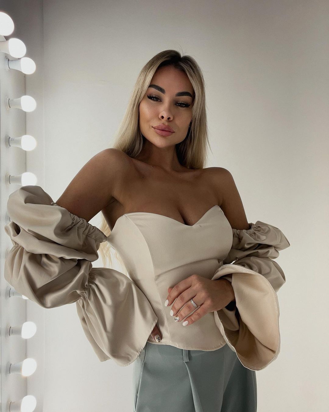 Сегодня день, когда работа «Инстаграма» в РФ остановилась. Нет, Земля, конечно, вращаться не перестала. И все же для многих событие знаковое. Закончилась целая веха жизни. Как владимирцы с ней попрощались? Успели до блокировки собрать обзор.