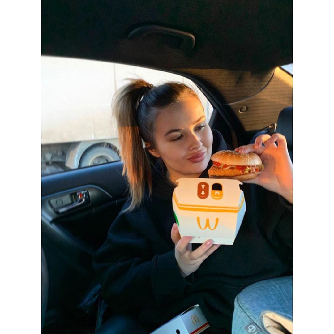 Сегодня день, когда работа «Инстаграма» в РФ остановилась. Нет, Земля, конечно, вращаться не перестала. И все же для многих событие знаковое. Закончилась целая веха жизни. Как владимирцы с ней попрощались? Успели до блокировки собрать обзор.