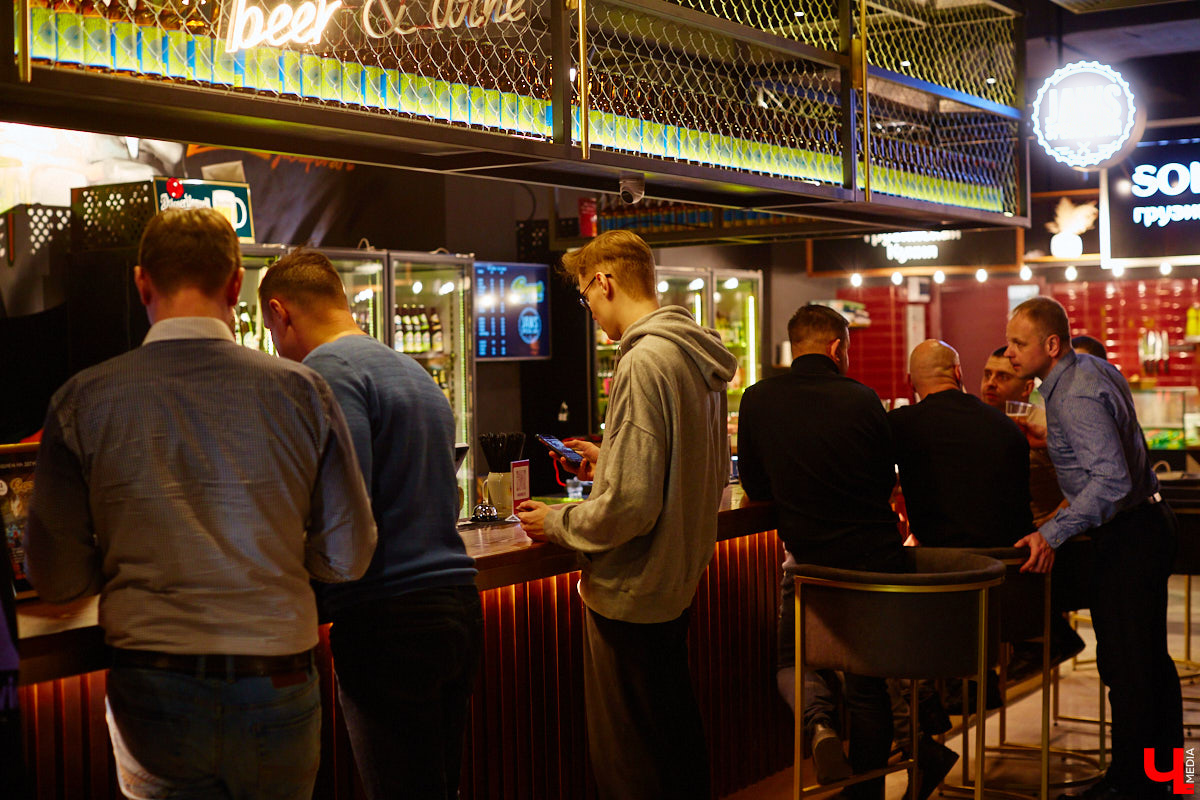 Время для позитива есть всегда. И мы спешим к вам с отличной новостью — во Владимире открылся бар «Вкусное». Что за место? В чем изюминка? И где его искать — все в нашем обзоре!