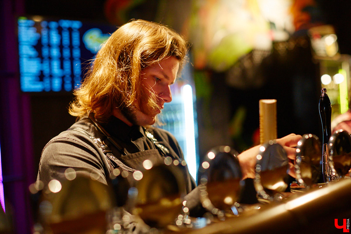 Время для позитива есть всегда. И мы спешим к вам с отличной новостью — во Владимире открылся бар «Вкусное». Что за место? В чем изюминка? И где его искать — все в нашем обзоре!