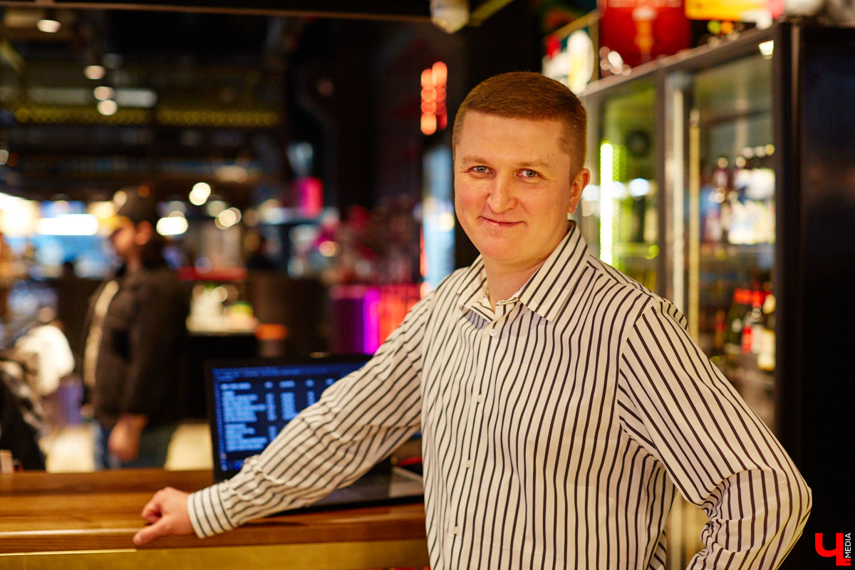 Время для позитива есть всегда. И мы спешим к вам с отличной новостью — во Владимире открылся бар «Вкусное». Что за место? В чем изюминка? И где его искать — все в нашем обзоре!