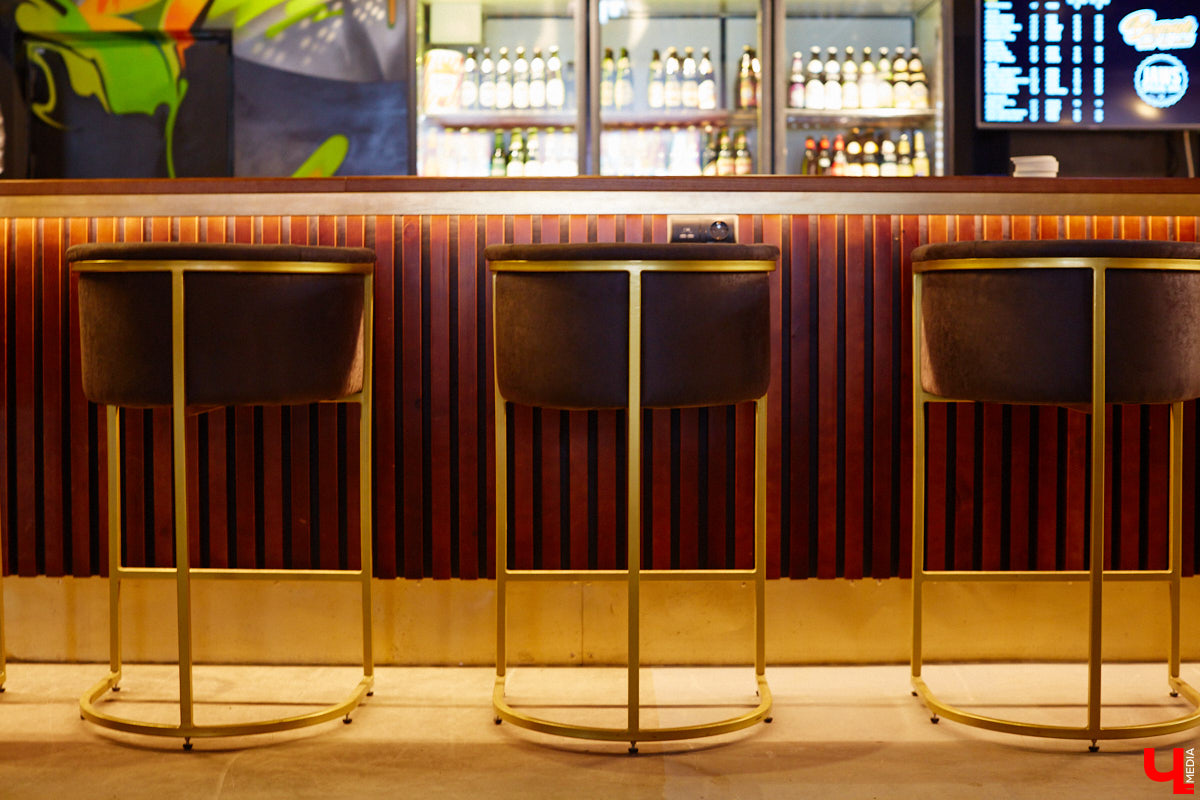 Время для позитива есть всегда. И мы спешим к вам с отличной новостью — во Владимире открылся бар «Вкусное». Что за место? В чем изюминка? И где его искать — все в нашем обзоре!