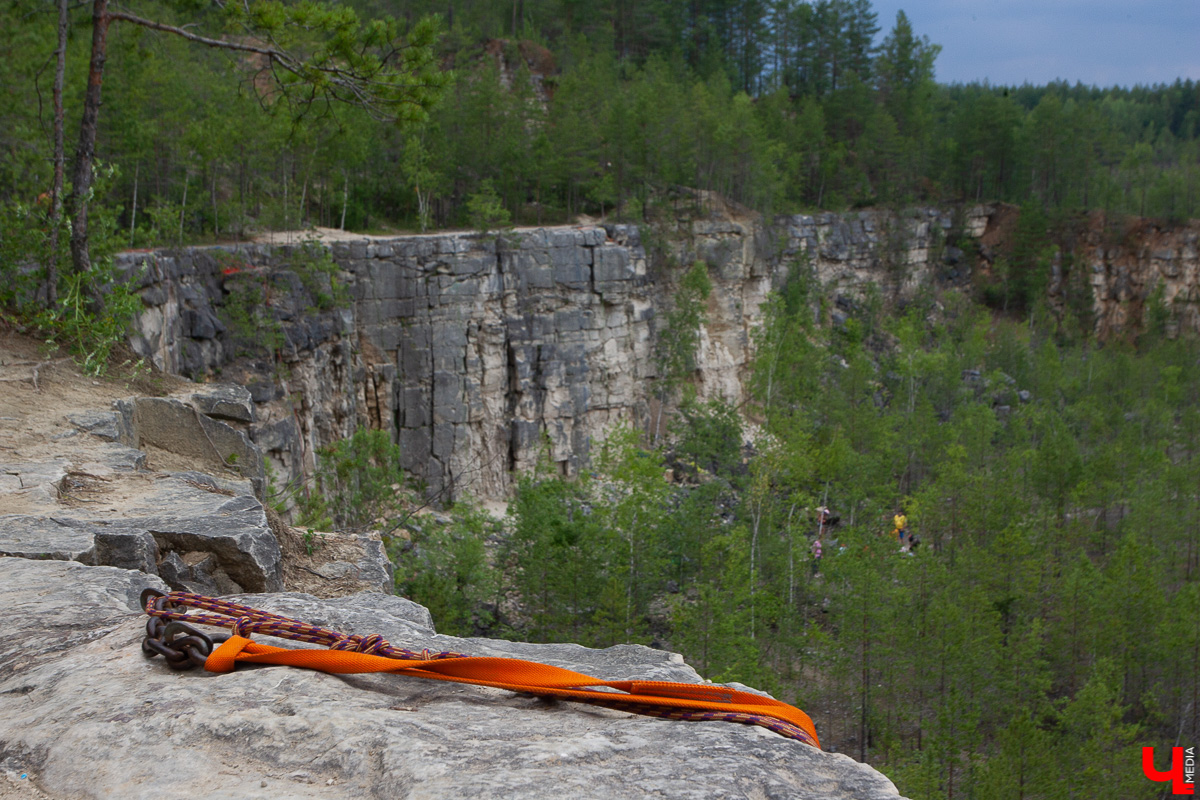 Специалисты говорят, что отдых с палатками в этом году будет особенно популярен. И тут важно правильно определиться с местом для кемпинга. Где можно разбивать бивуак и разводить костры, определила специальная комиссия. А местные путешественники со стажем дали несколько дельных советов.