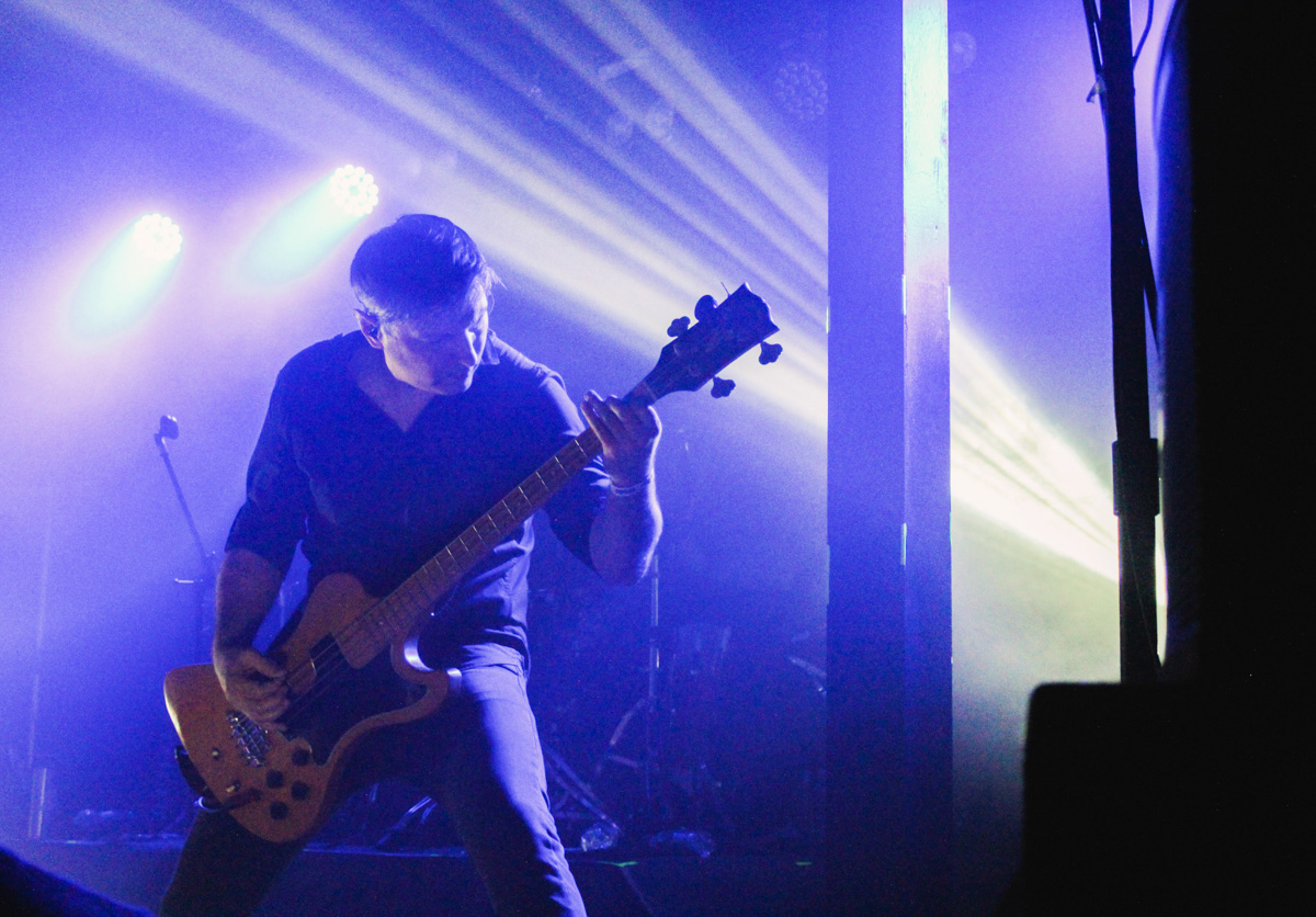 Уфимская группа Lumen – настоящие старожилы российской рок-сцены. Все это время команда во главе с солистом Рустемом Булатовым верна раз и навсегда обозначенным принципам: жёсткая альтернатива, остросоциальные тексты, активная гражданская позиция, а также искренность и последовательность во всем: в каждом слове, в каждом звуке, в каждом высказывании.