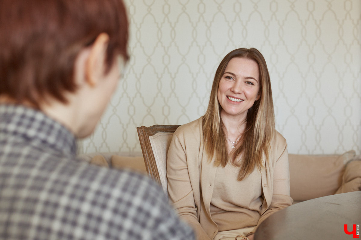 Национальная ассоциация кулинаров готова создать меню для российских ресторанов фаст-фуда, которые придут на смену McDonald’s, заявила ее новый президент Анна Жукова. Она рассказала «Ключ-Медиа» об этой идее, будущем гастрономии и миссии профессиональных поваров.