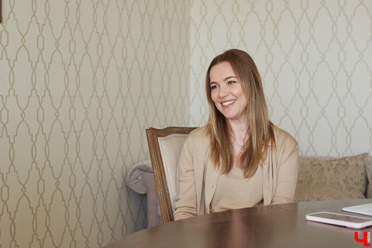 Национальная ассоциация кулинаров готова создать меню для российских ресторанов фаст-фуда, которые придут на смену McDonald’s, заявила ее новый президент Анна Жукова. Она рассказала «Ключ-Медиа» об этой идее, будущем гастрономии и миссии профессиональных поваров.