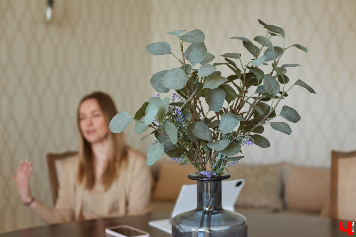 Национальная ассоциация кулинаров готова создать меню для российских ресторанов фаст-фуда, которые придут на смену McDonald’s, заявила ее новый президент Анна Жукова. Она рассказала «Ключ-Медиа» об этой идее, будущем гастрономии и миссии профессиональных поваров.