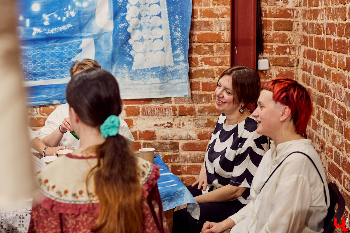 Как сделать возможным «Невозможное застолье», разрушить стены и поймать неуловимые тени? Ищем ответы на выставке современного текстиля.