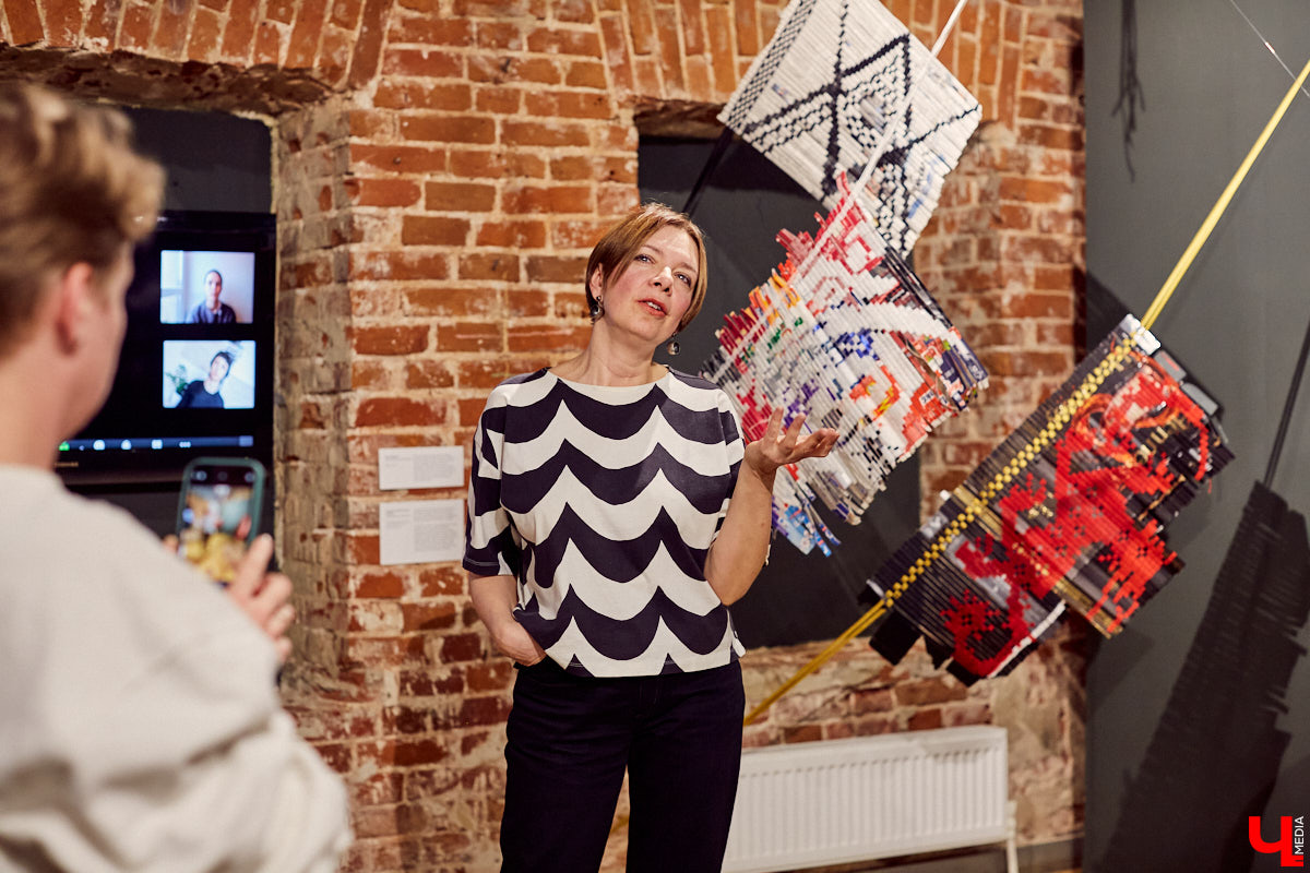 Как сделать возможным «Невозможное застолье», разрушить стены и поймать неуловимые тени? Ищем ответы на выставке современного текстиля.