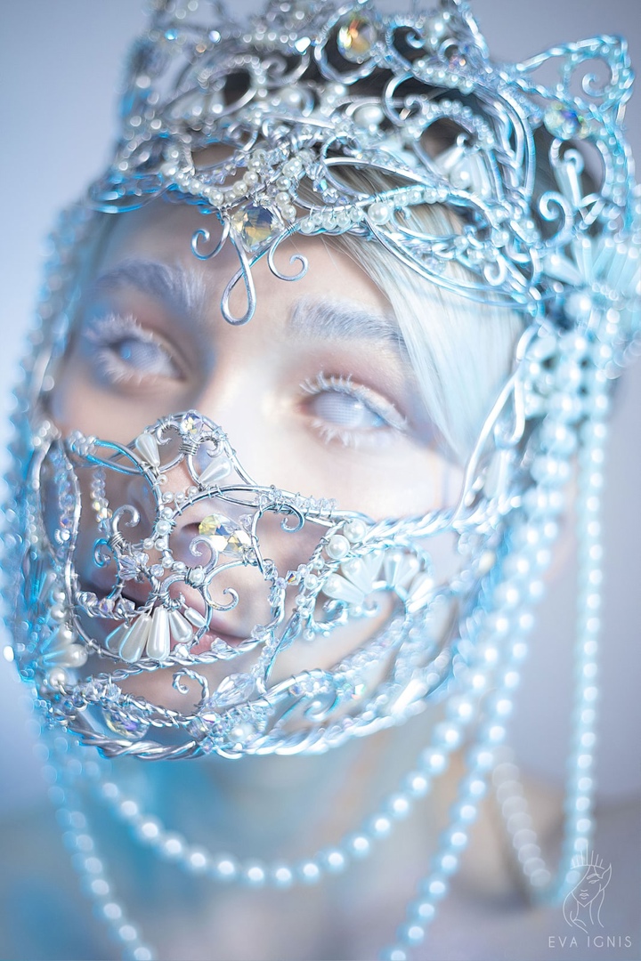 Историк моды и ведущий программы «Модный приговор» Александр Васильев предложил создать новую fashion-основу из российских брендов. Он запустил своеобразный флешмоб в соцсетях и призвал пользователей оставлять в комментариях свои варианты. Среди кандидатов засветились и представители Владимирской области. Кто сможет спасти российскую моду, читайте в материале «Ключ-Медиа».